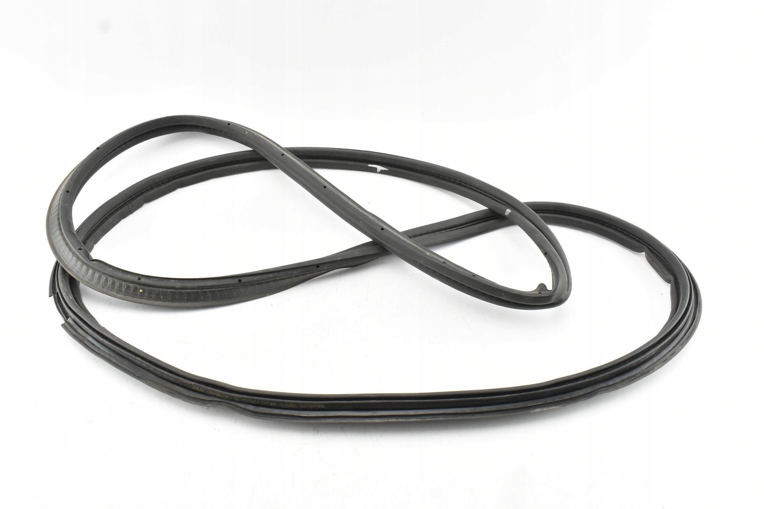 9168-14605-A22304 - Прокладка крышки багажника NISSAN Juke II F16 19-