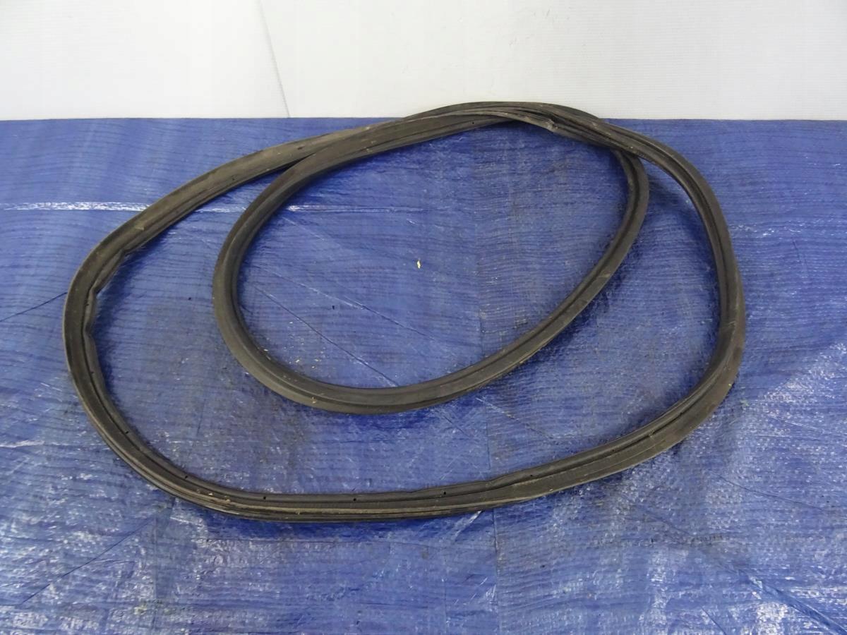 ПРОКЛАДКА КРИШКИ БАГАЖНИКА TOYOTA RAV-4 IV