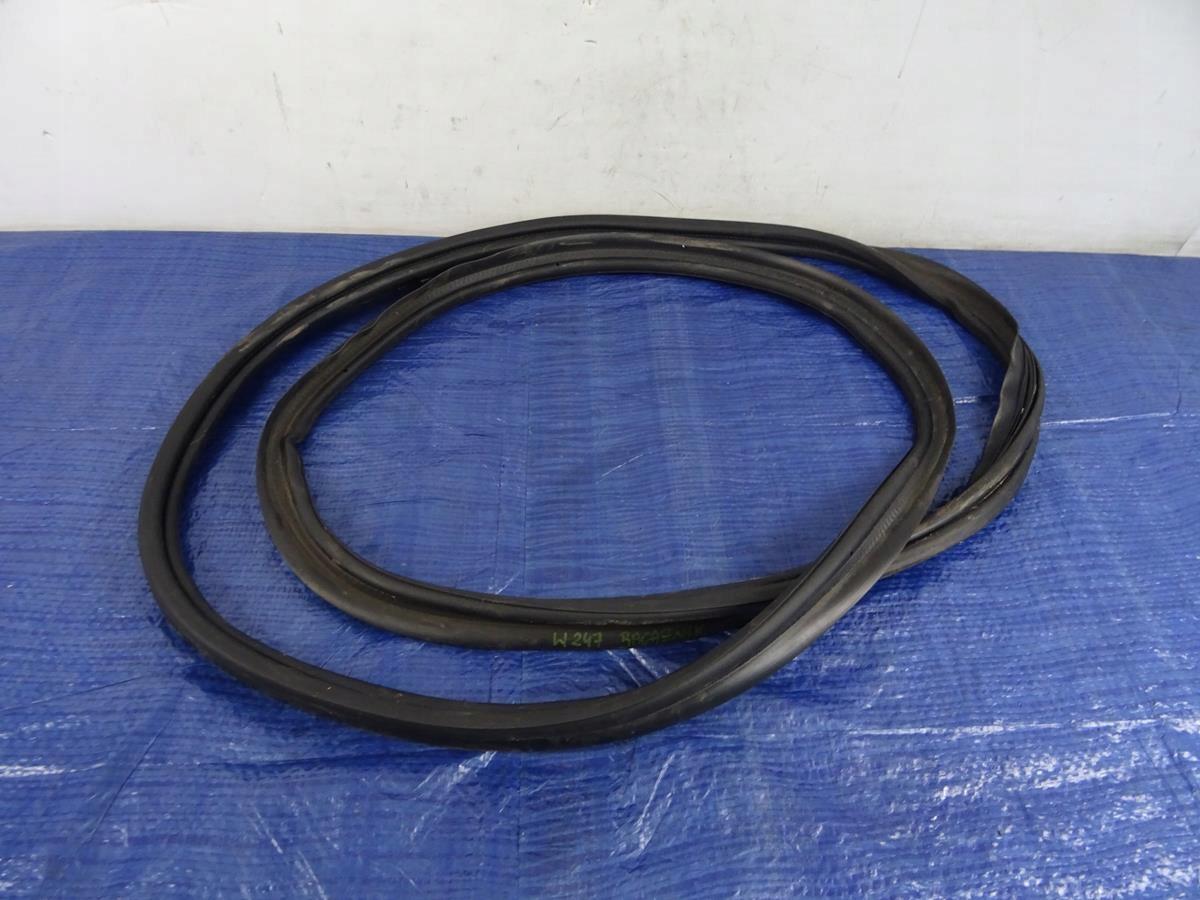 Прокладка задней крышки багажника MERCEDES W247