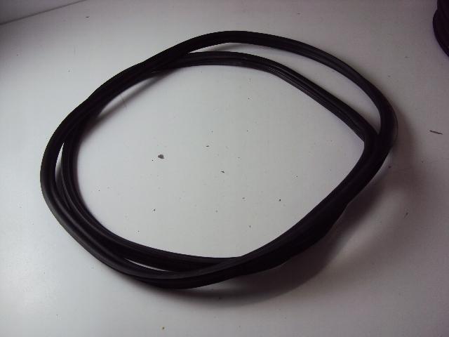 ПРОКЛАДКА КРЫШКИ БАГАЖНИКА VW T-ROC 1.5 TSI 20 R