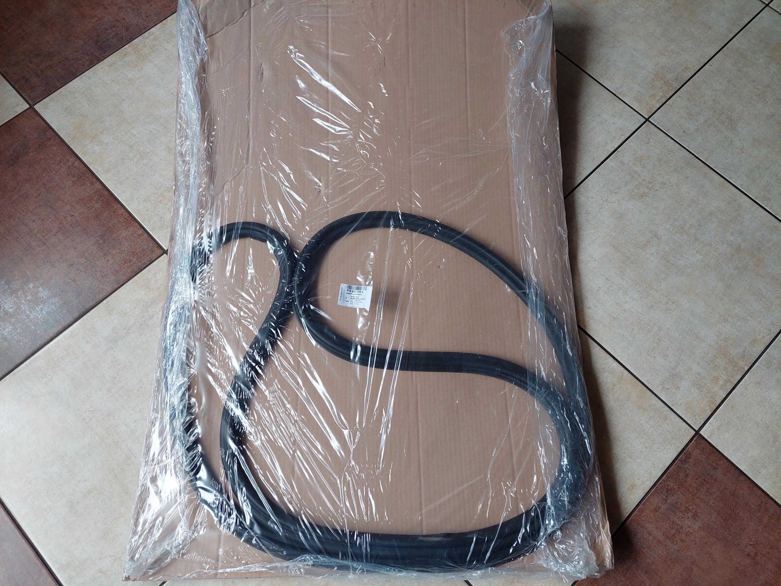 5TA827705A - ПРОКЛАДКА КРИШКИ БАГАЖНИКА-VW TOURAN III 5TA 2015