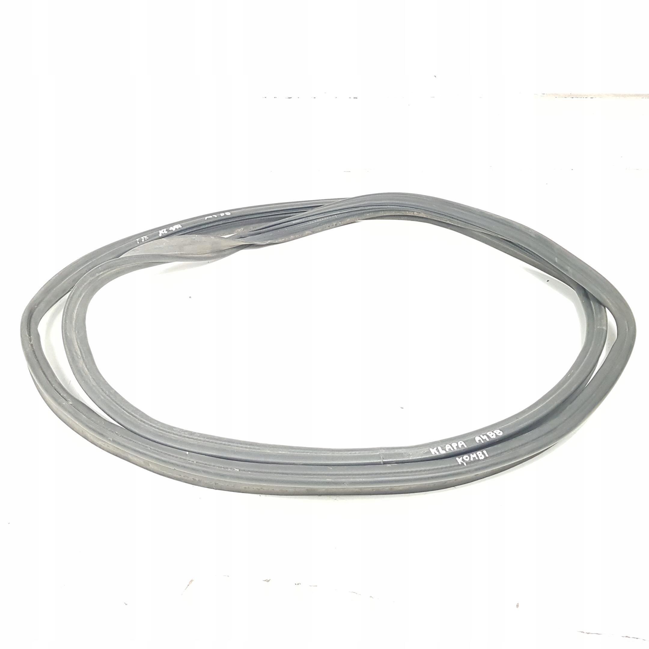 Прокладка закрилка задня AUDI A4 B8 Універсал