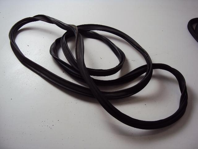 Прокладка закрилка задня AUDI Q5 8R FL 2012-