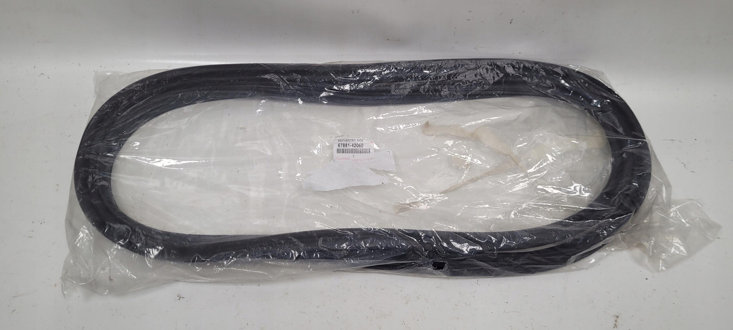 ПРОКЛАДКА ЗАДНЬОЇ КРИШКИ ДЛЯ TOYOTA RAV4 IV, 67881-42060