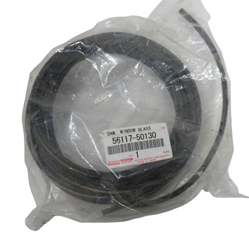 ПРОКЛАДКА ОКОННОГО КЛИНА ПЕРЕДНЕГО ОКНА TOYOTA YARIS III 11-20 56117-50130