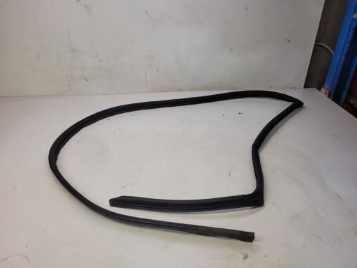 Прокладка порога правая AUDI Q5 8R 8R0839120F