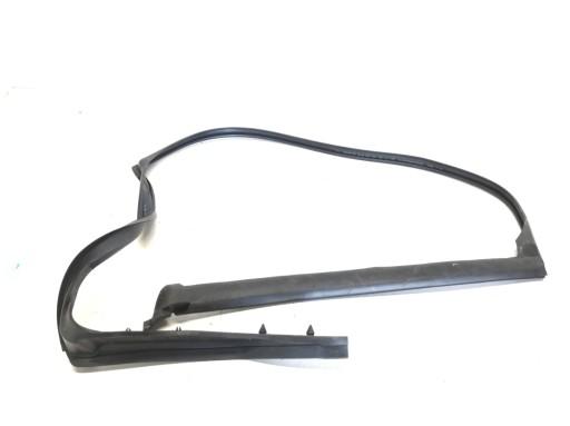 51767199783 - Ущільнювач скла BMW 5 F11 задній лівий 7199783