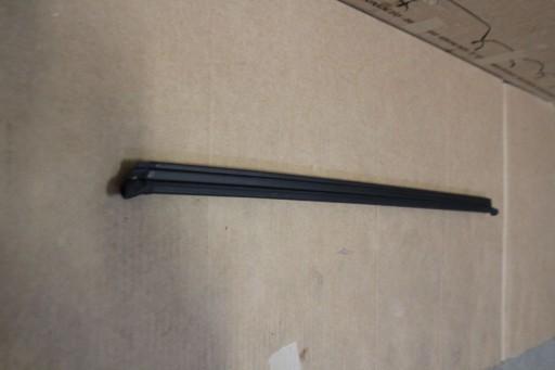 УЩІЛЬНЮВАЧ СКЛА ДВЕРІ ПЕРЕДНІЙ VW ATLAS 3CN837479 480