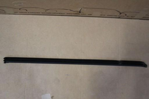 УЩІЛЬНЮВАЧ СКЛА ПРАВИЙ ЗАДНІЙ VW ATLAS 3CN839479