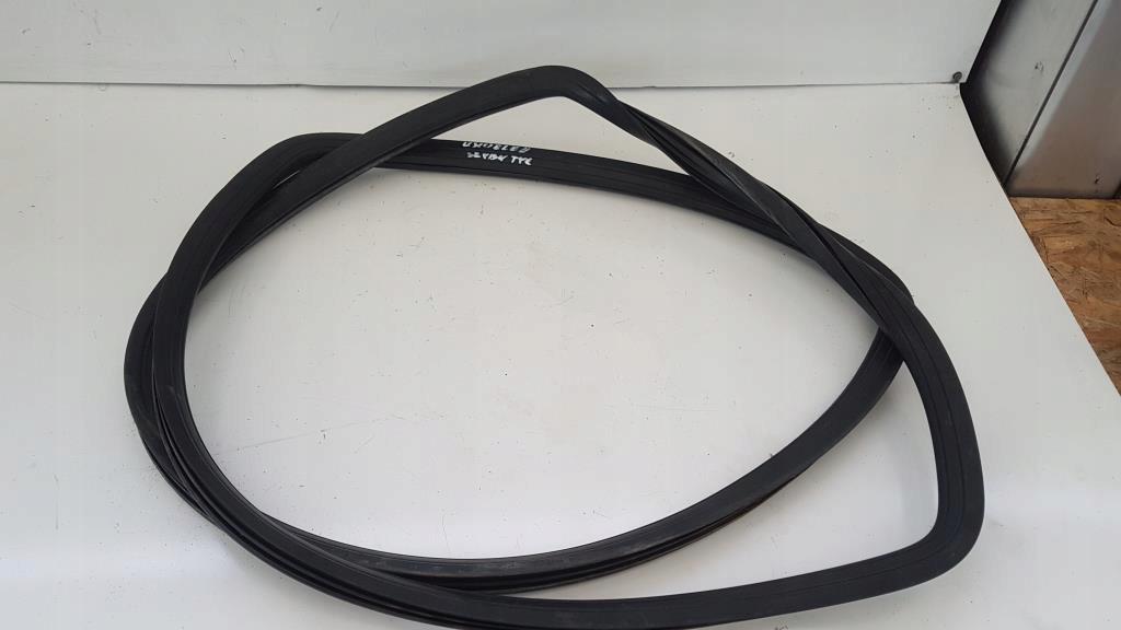 ПРОКЛАДКА ЗАДНЕГО СТЕКЛА SKODA FELICIA И 1.3