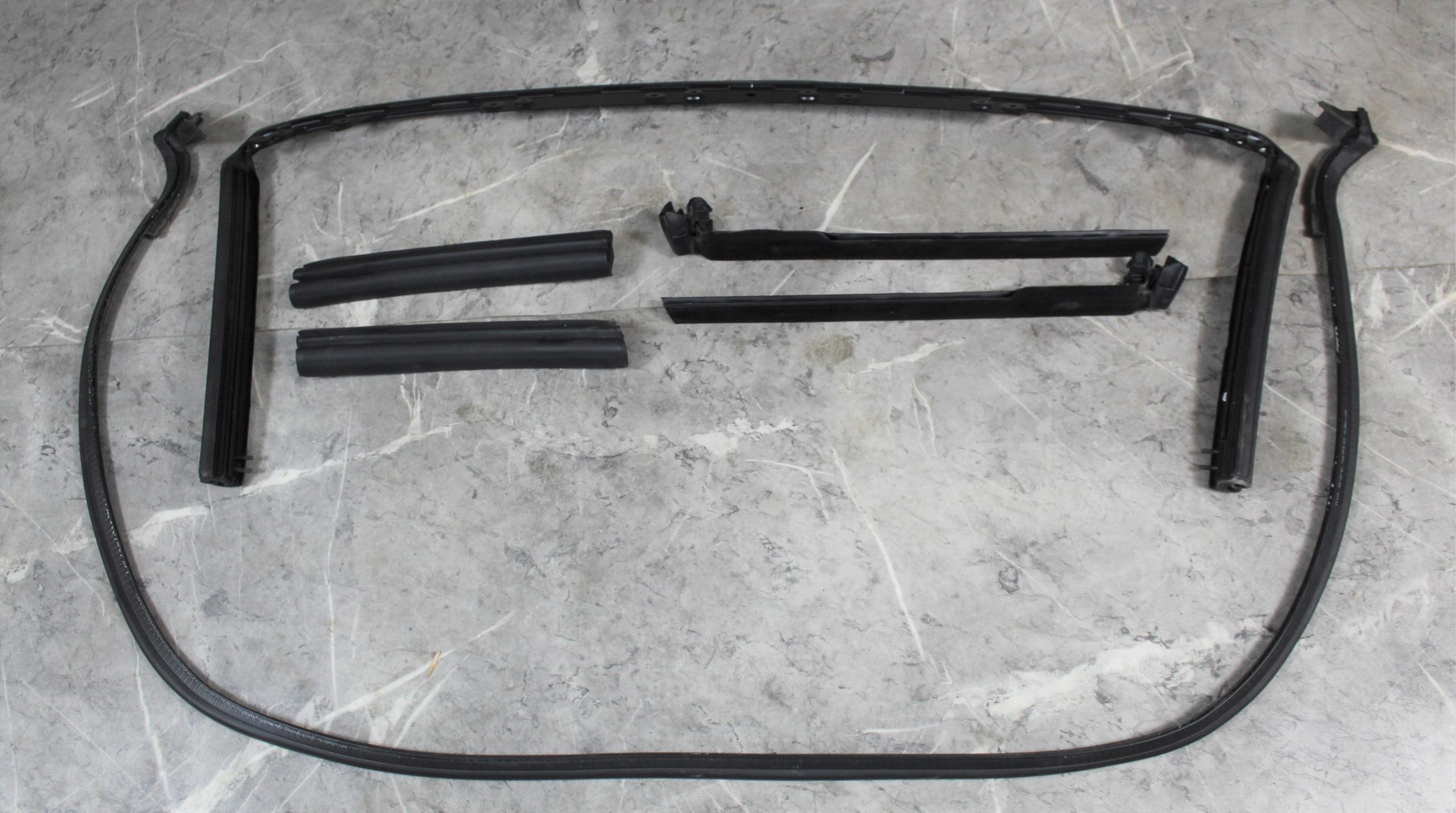 Прокладки даху BMW 1 серія E88 кабріолет