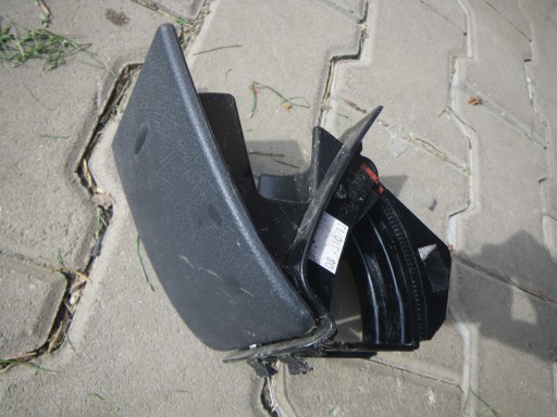 A63968004589F75 - Підсклянник для Mercedes W639 VITO