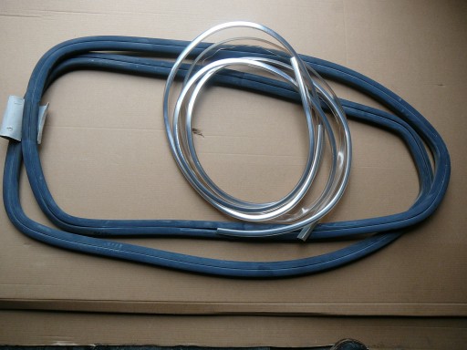 553 - Ущільнювачі бокових вікон з клином - fiat 600 zastava 750