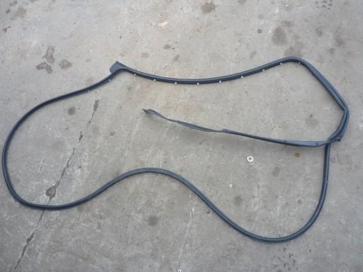 Уплотнение двери Dodge RAM 2019-