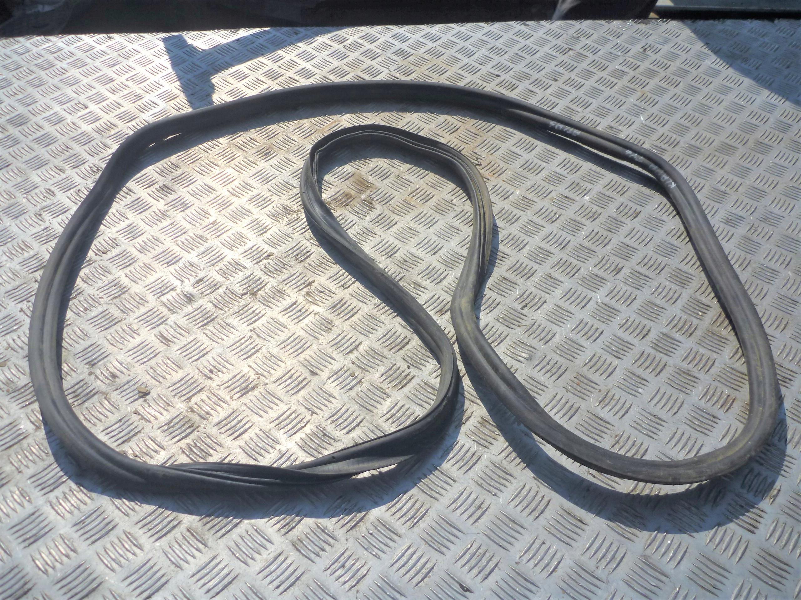 Прокладка крышки багажника VW Atlas Teramont 2019