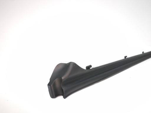 95B839119B - Ущільнювач нижньої двері лівий задній PORSCHE MACAN