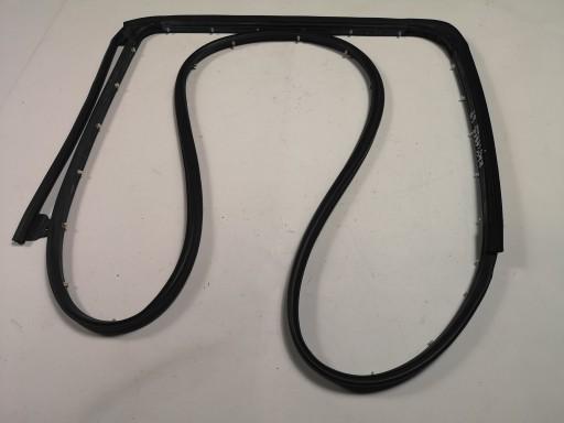 Ущільнення двері Dodge Ram 2009-2018 лівий задній