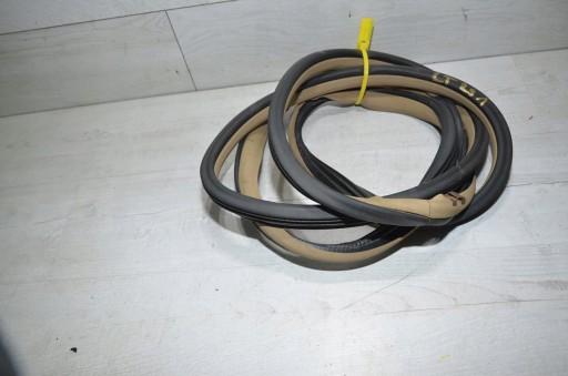 3660000 - Ущільнювач двері лівий t long Mercedes R-Class W251