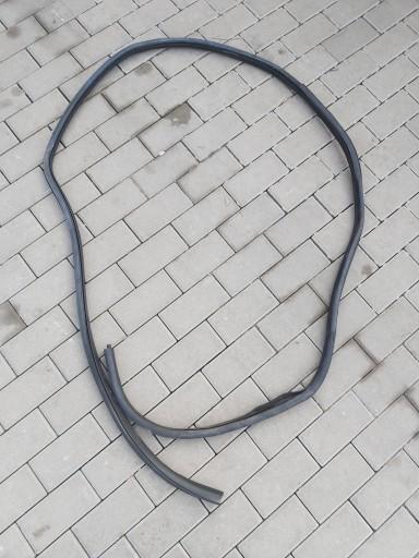 7E0837911B - Прокладка передней левой двери VW T5 Multivan