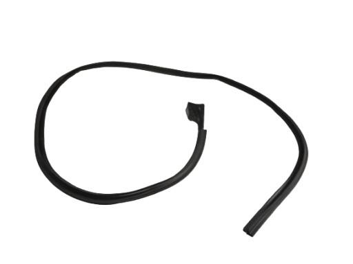 Уплотнение правой двери Renault Clio III 7700843126