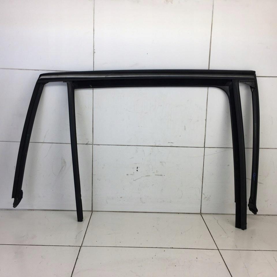 A2537350425 - Ущільнювач двері правий задній MERCEDES GLC 253 SUV 20R