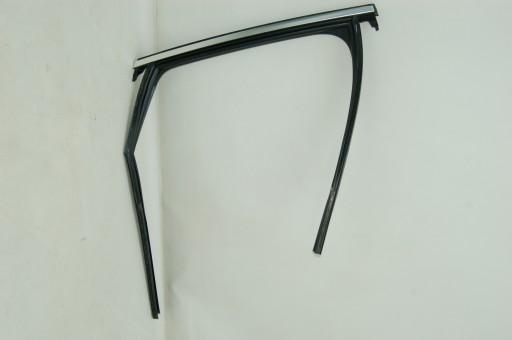 Ущільнювач дверей правий задній Audi Q5 80a839432c