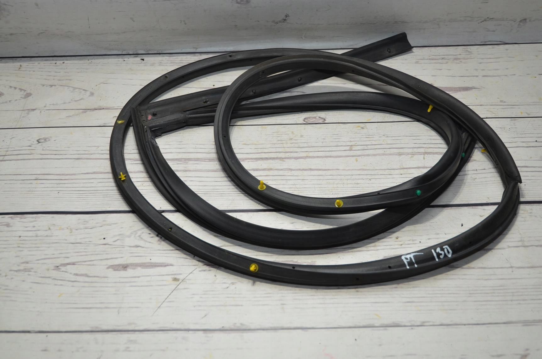 11969822538 - Ущільнювач дверей правий задній Hyundai i30 II універсал