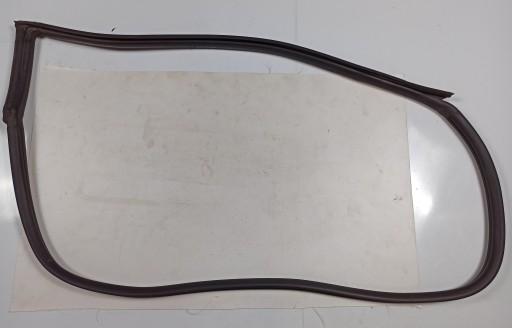 71632 - Уплотнение правой пассажирской двери Camaro 2009-2015