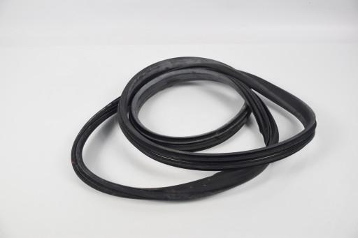 Уплотнитель двери передний левый правый Megane III 3 HB