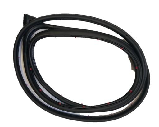 5725A030 - Ущільнювач передньої правої двері Mitsubishi Outlander