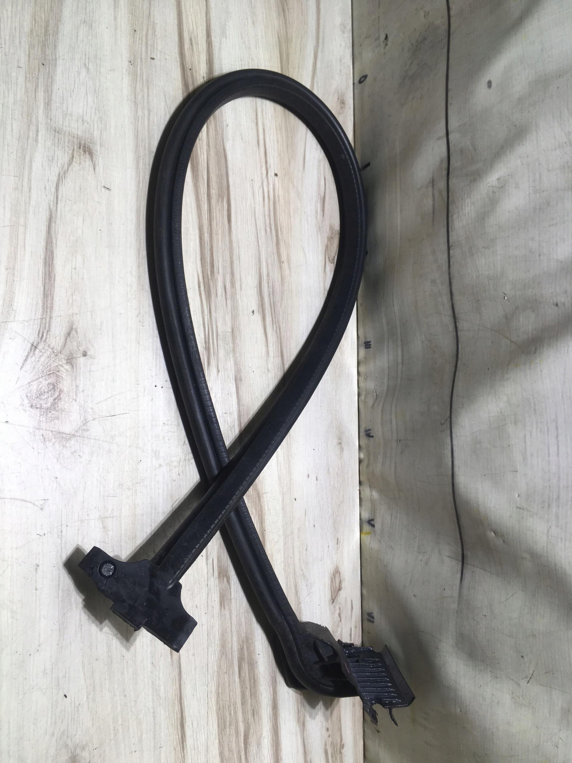 9808813180 - Ущільнювач задніх дверей Jumpy EXPERT PROACE III 18R