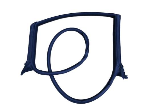 Уплотнитель двери задний правый 8T8833708C AUDI A5