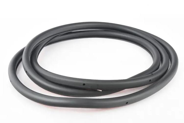 51229068997 - Уплотнение двери зд BMW 7 E38 Оригинал