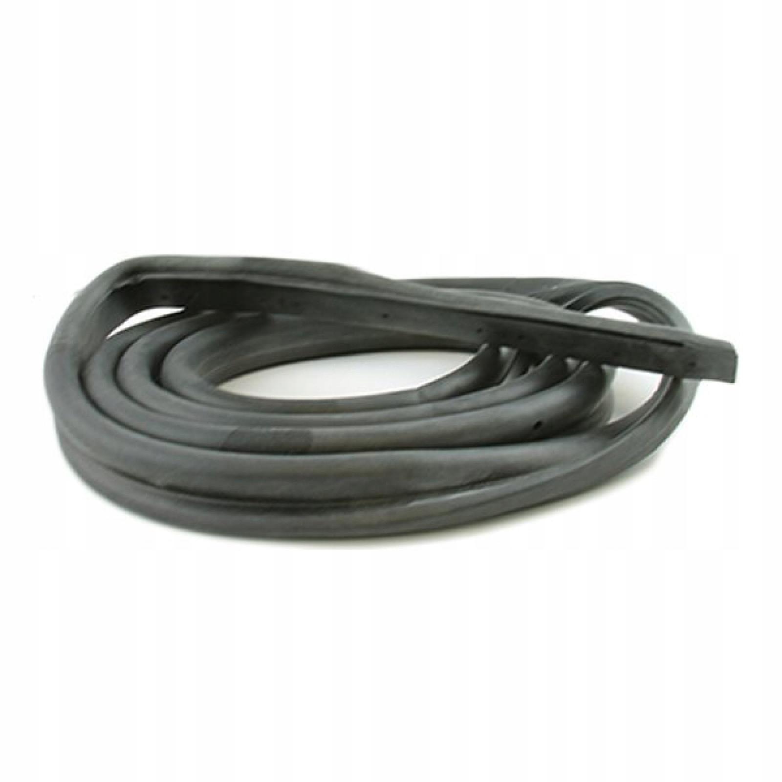 Прокладка крышки багажника Mercedes 107 новая