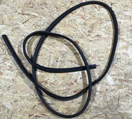 Прокладка крышки багажного отсека Corvette C6