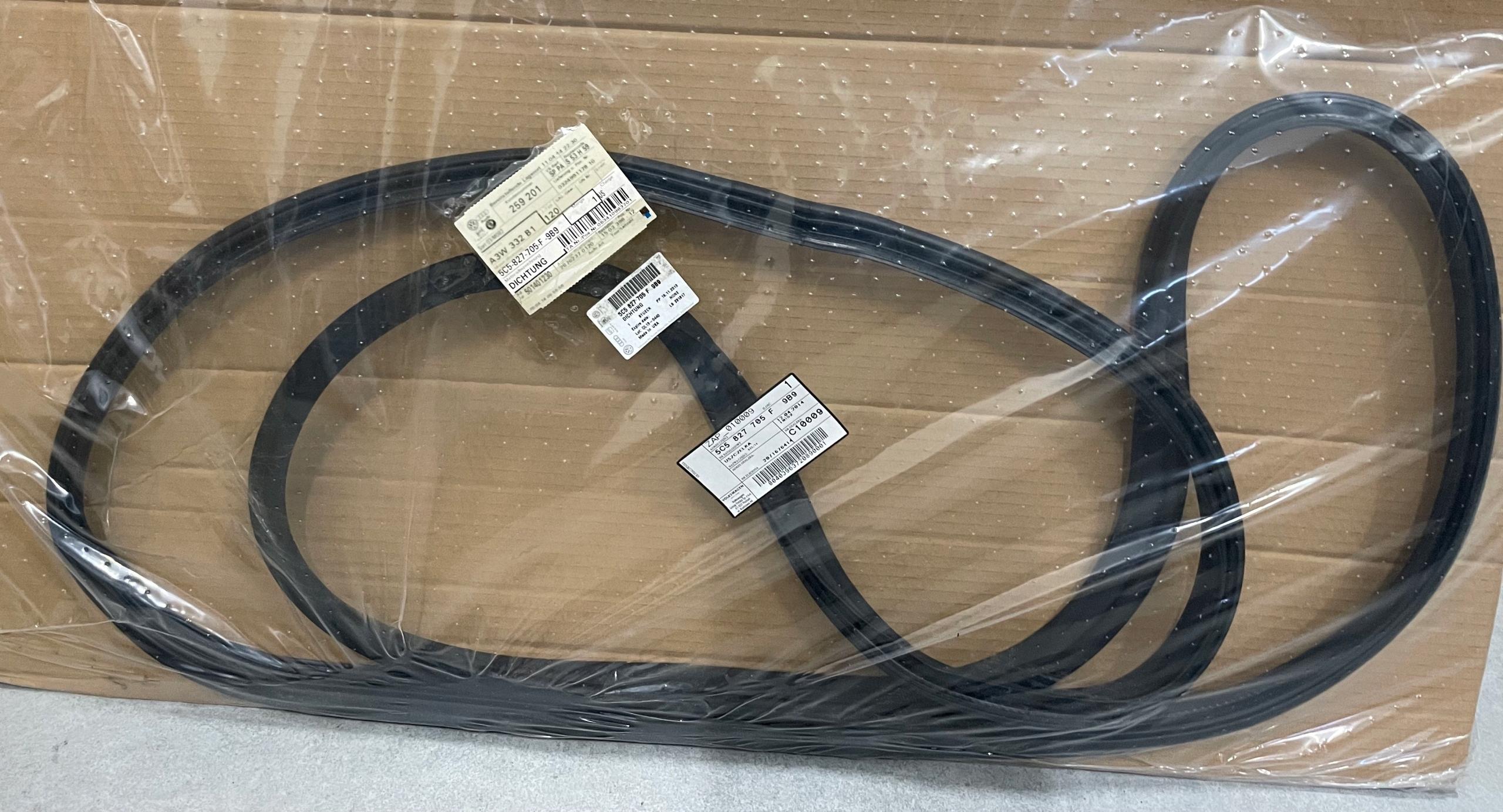 Прокладка крышки багажника 5C5827705F VW Beetle