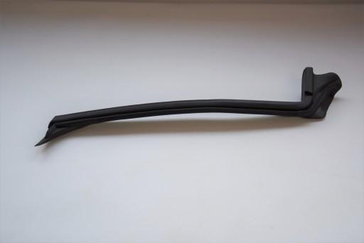 51137424037 - Ущільнювач щита двері з-стійки л BMW F34