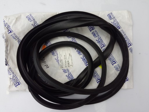 Z7 - Mercedes w108 w109 ущільнювач заднього скла новий