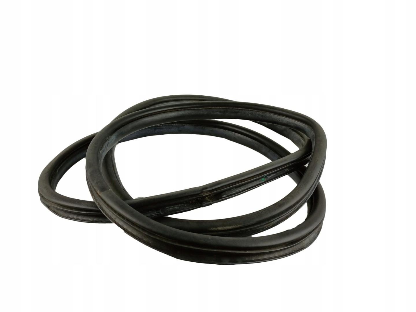 Прокладка крышки багажника Dodge Durango 2011+