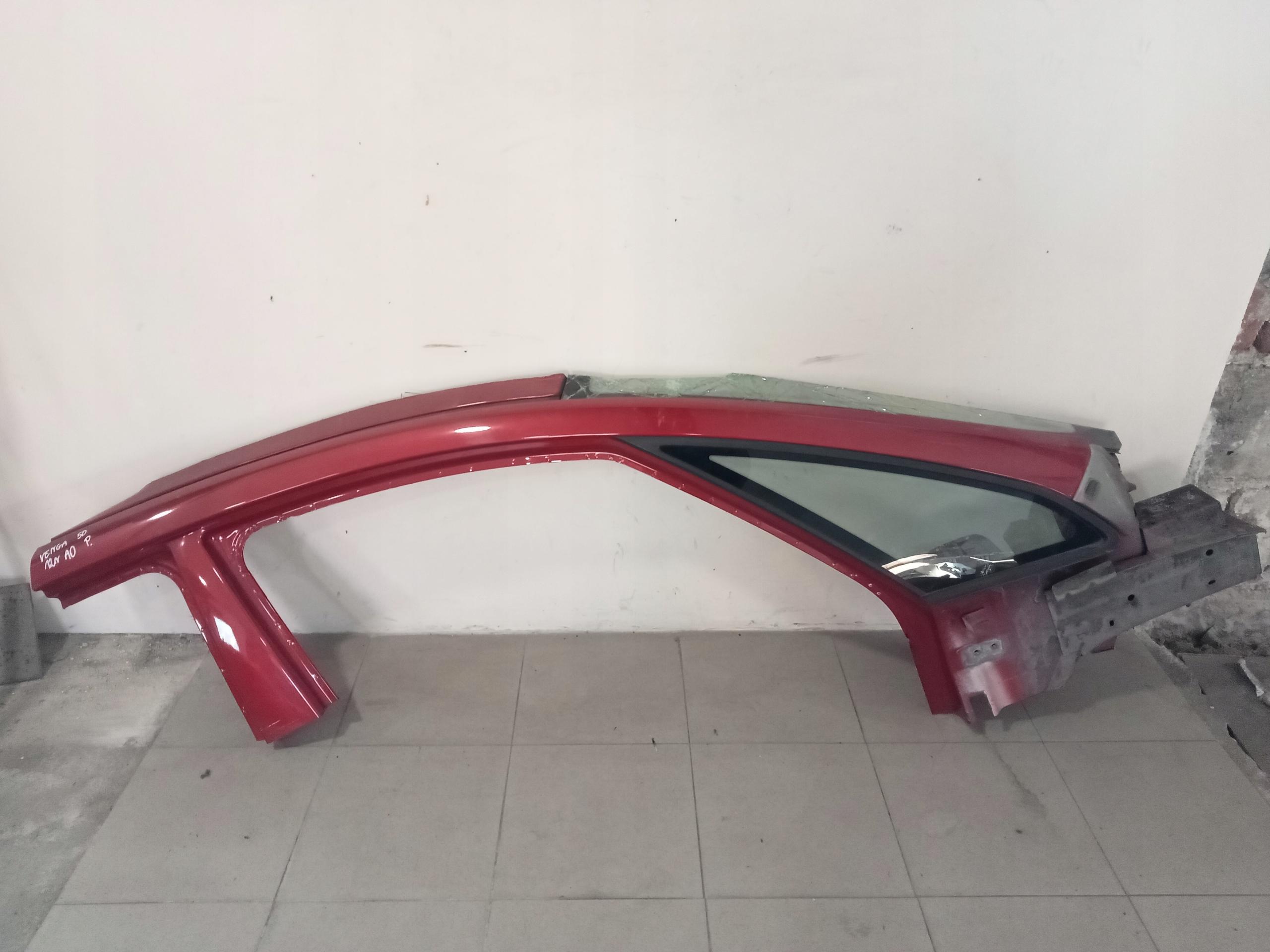 VENGA 09-15 дах права стійка A0