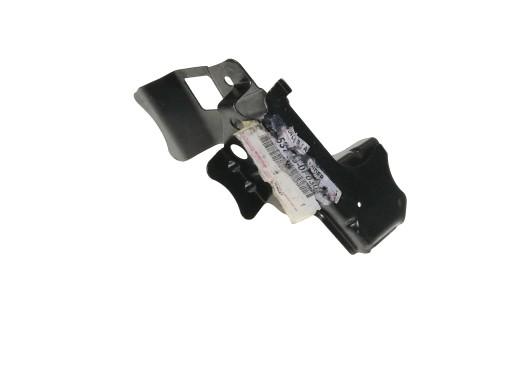 A53705-0F030 - VERSO 09-17 КРОНШТЕЙН УКРЕПЛЕНИЕ ФАРТУК КРЫЛО P