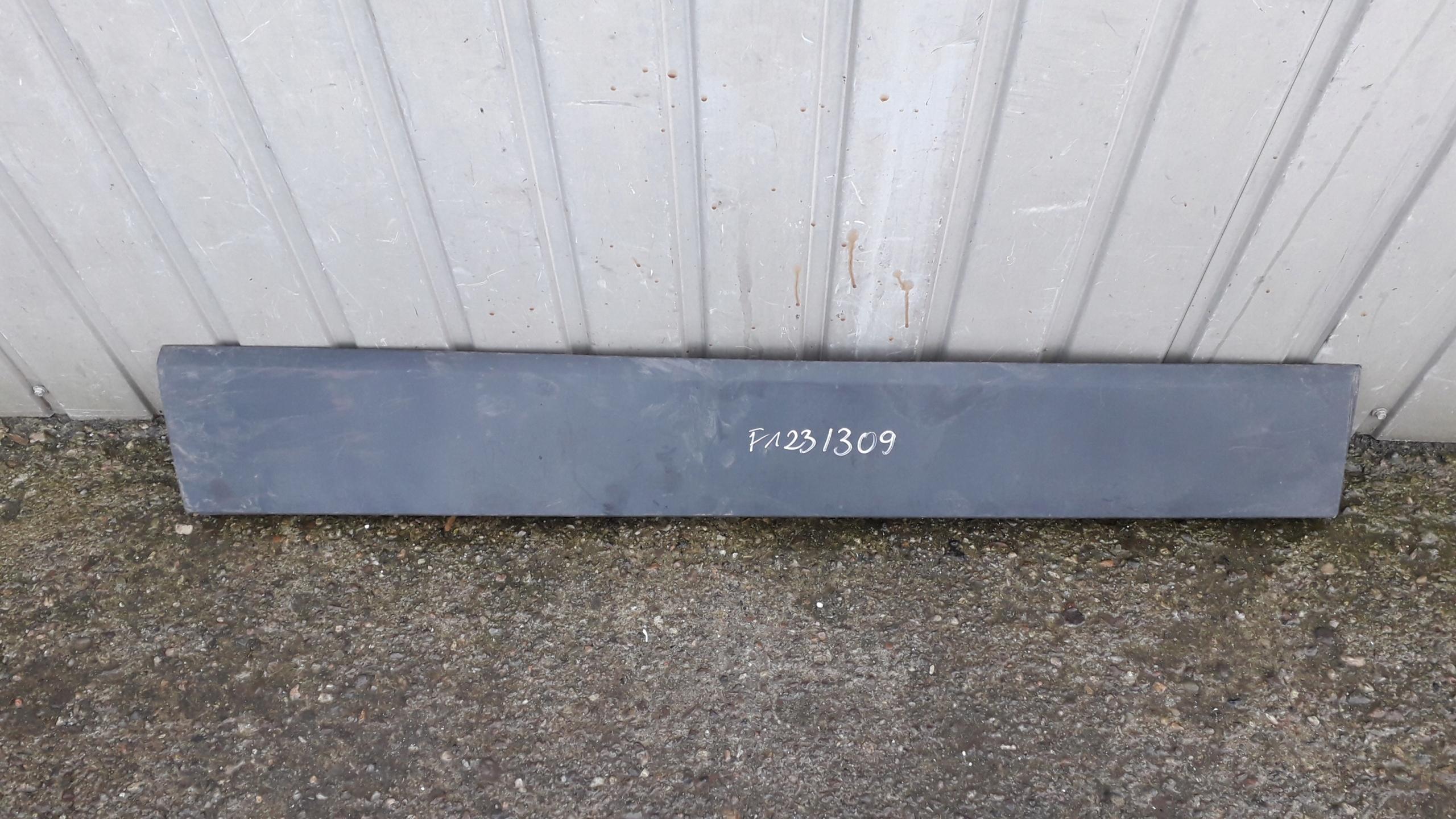 93867911 - VIVARO B TRAFIC 3 III МОЛДИНГ ДВЕРИ ПРАВАЯ СТОРОНА