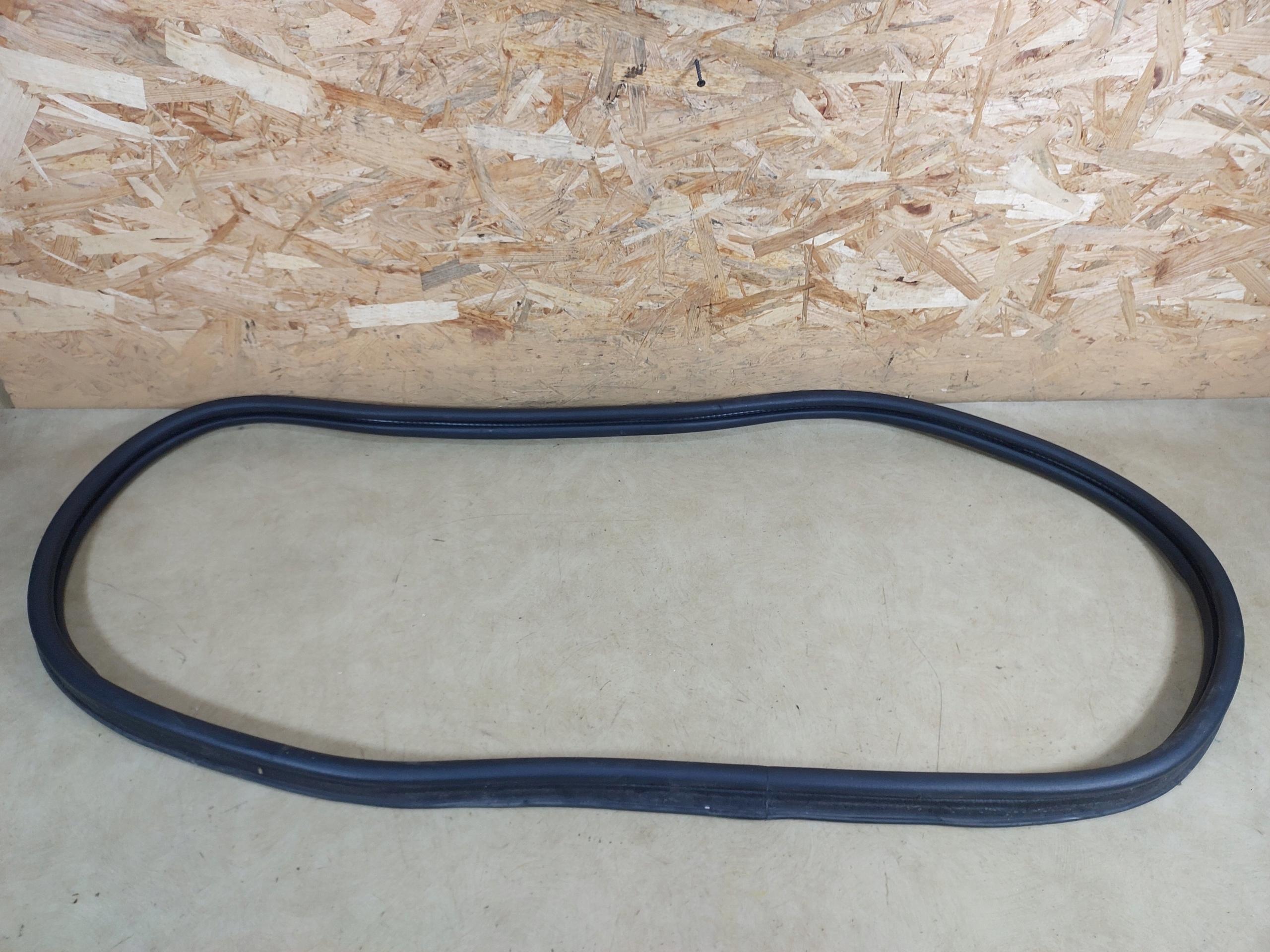 VOLVO C30 прокладка крышки багажника