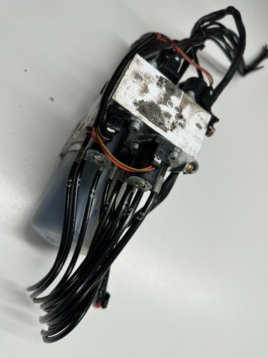 156171600 - VOLVO C70 II насос даху 09466628