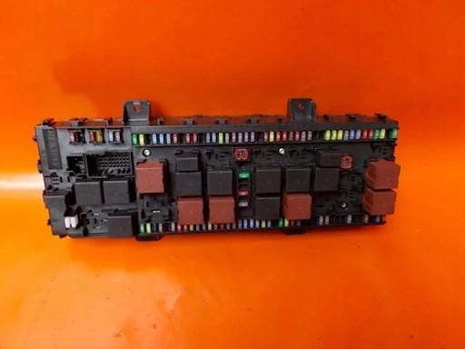 22619987 - Блок запобіжників volvo fh4