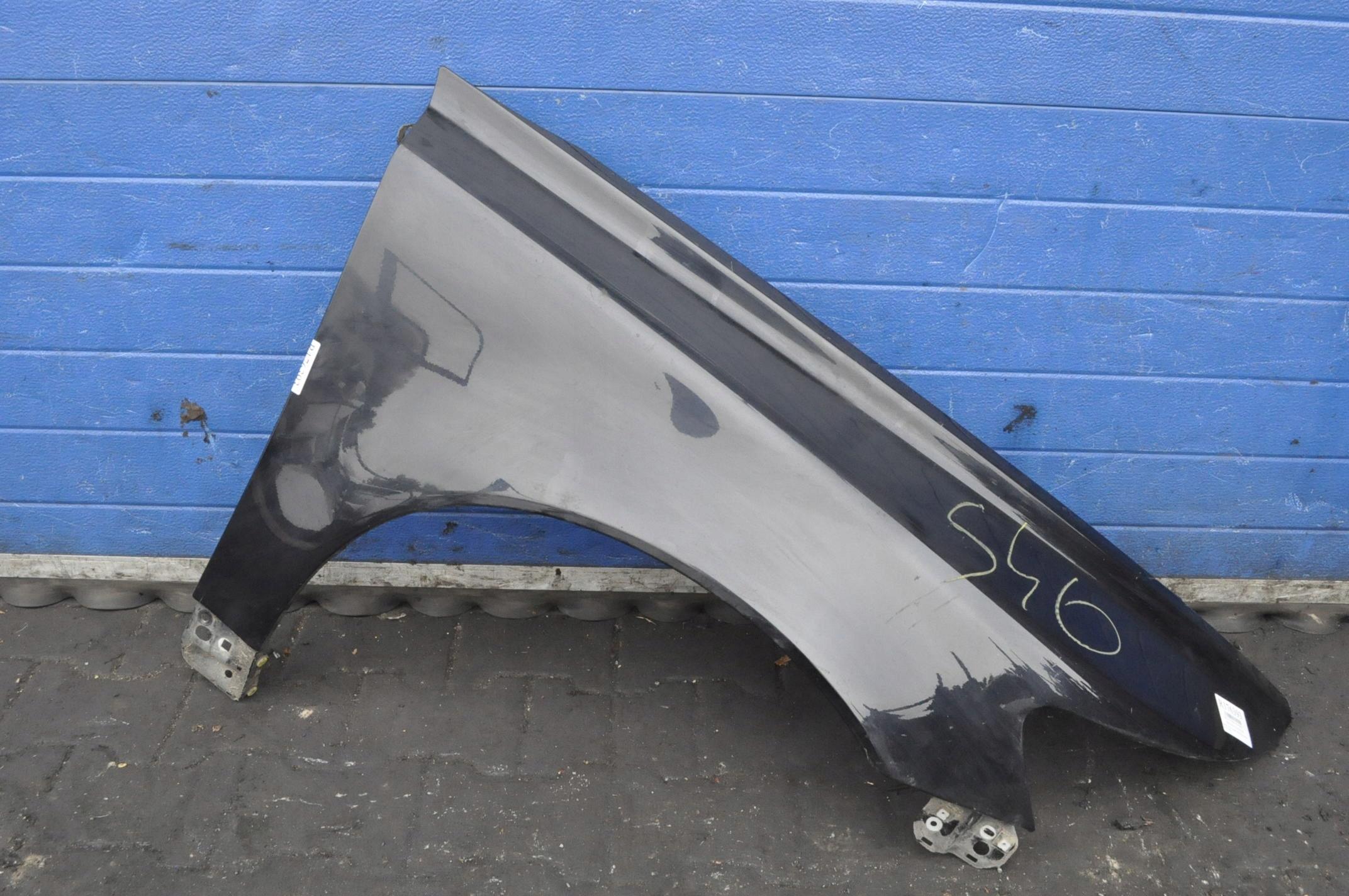 VOLVO S40 II V50 крыло передний правый передний