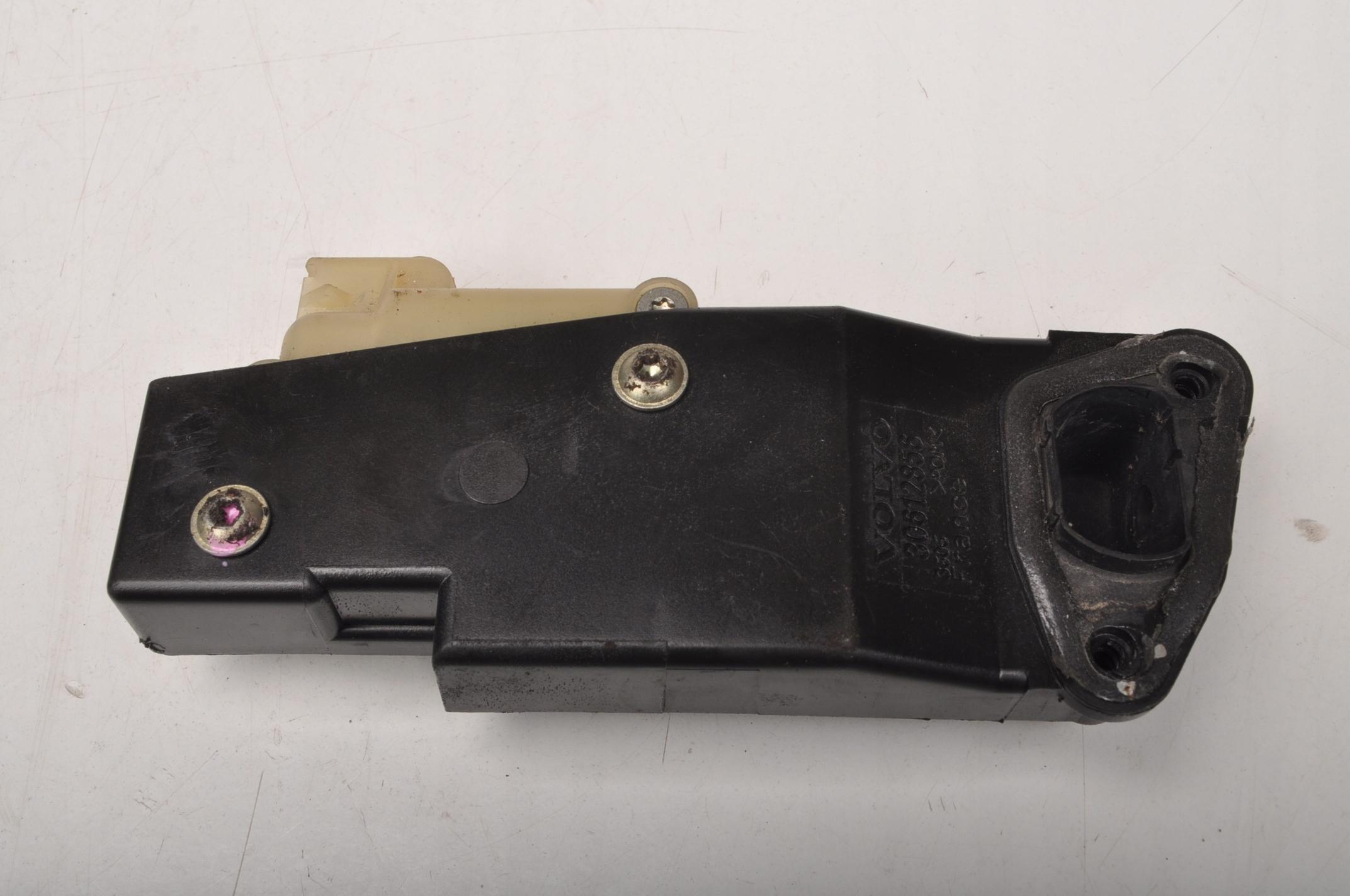Volvo S60 и Fuel FILLER Flap ACTUATOR 30612856