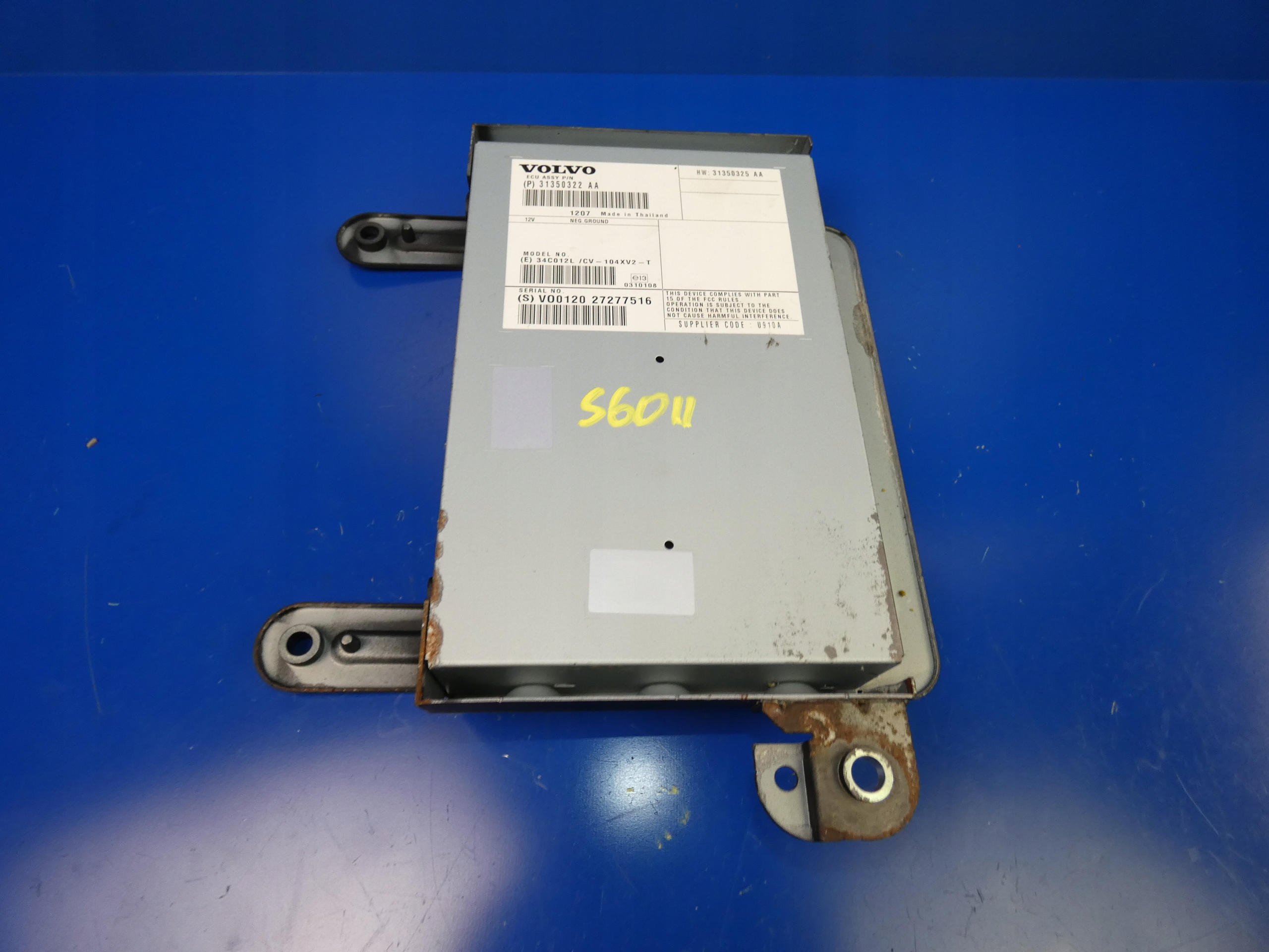 31350322 - VOLVO S60 II V60 радио аудио усилитель заводской