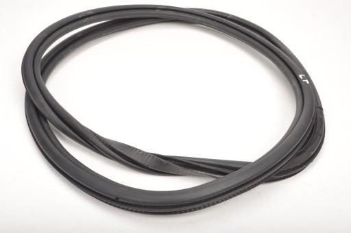 Volvo S60 III ущільнення дверей лівий задній 2020