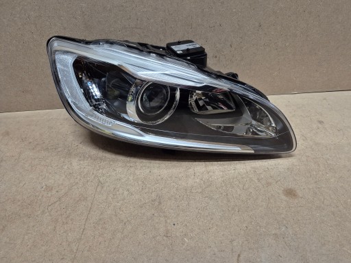 Volvo S60 V60 Lift Lamp Bi Xenon Правий правий Європа 31420262